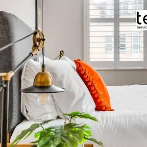 Stunning Centre Two Bedroom With Free Parking At Tent Serviced , Staines-upon-Thames United Kingdom